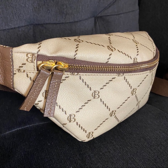 Vintage Burberry Beltbag - Picture 2 of 6